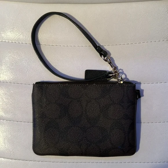 COACH CORNER ZIP WRISTLET IN SIGNATURE COATED CANVAS WITH LEATHER - Picture 3 of 6